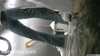 Cam kín quay lén các em teen TQ xinh đẹp đi đái trong nhà vệ sinh công cộng #27 siêu phẩm