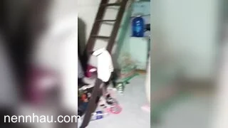 Siêu nứng Đang đụ thì bị Ck của bồ đến bắt, hiện trường quá hỗn loạn