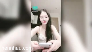 Trần Hà My con đĩ lăng loàn bán quạt bên trung quốc xinh xắn - phần 22 full HD không che