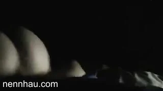 Siêu ngon Nửa đêm nghe tiếng nhóp nhép, tỉnh dậy thấy nhỏ em họ đang nhấp con cặc của mình