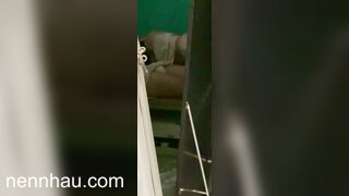 e hàng xóm ngủ nhìn ngon quá nóng bỏng