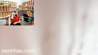 Cực kỳ hot Siêu Thị WinMart bé nhân viên lồn nhiều nước vừa làm vừa bán quạt - phần 80