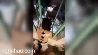 vừa chổng mông địt em vừa ngắm phố phường cực đỉnh