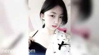 Cực hot đã loli còn kính cận em nhìn em ngon thực sự - phần 2