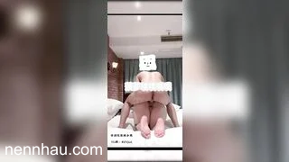 Lộ clip Em kính cận múp thế mà quen phải anh người yêu khoai chút ét 3