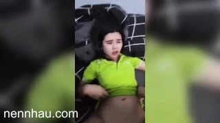 Cực hot Chị gái thiếu tiền em họ không có trả phải trả bằng đụ nhìn mặt chị hơi cay.