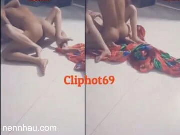 Trưa Nóng Đè Em Họ Ra Địt Dưới Nền Nhà cực hot