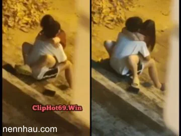 Quay Lén Thanh Niên Cho Người Yêu Cưỡi Ngựa Ngoài Đường cực hot