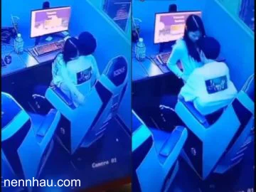 Em Nữ Sinh Cưỡi Ngựa Trong Tiệm Nét cực nứng