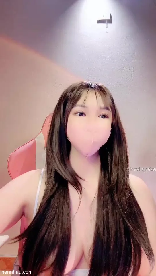 Siêu nứng Nghe em rên thôi là đã cứng hết cả chim