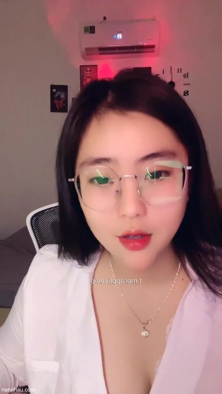 Bé Chang  YYlive dạo này mũm mĩm quá full HD không che