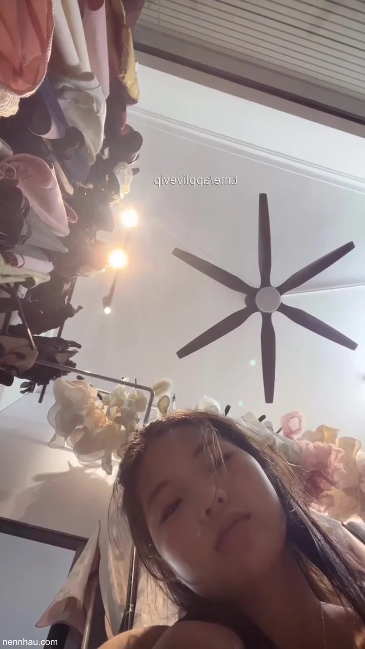 Lộ CLip thủ dâm của hot tiktoker Lan Anh full HD không che