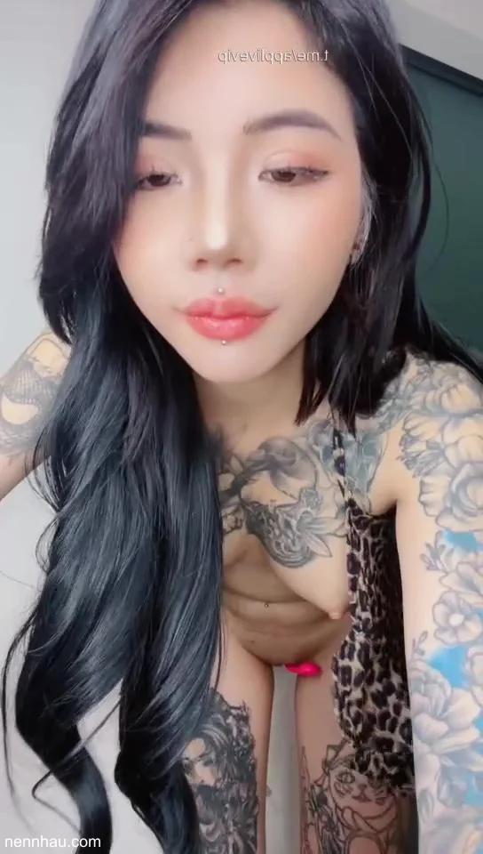 Tuyệt đỉnh Nhìn mãi không biết Idol xăm hình con gì