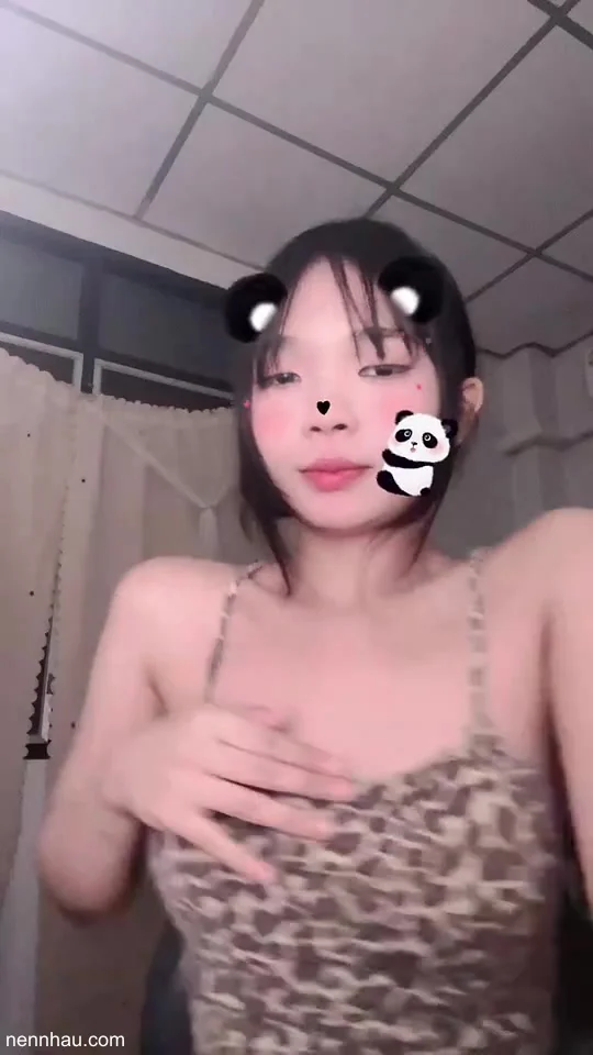 Em là con báo đốm dễ thương nhí nhảnh của anh siêu hot