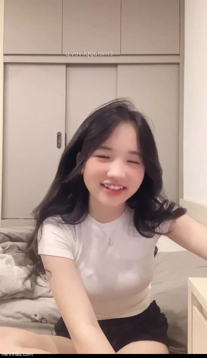 Em MaiLinhkk tung clip siêu phẩm chịch cùng người yêu hot nhất