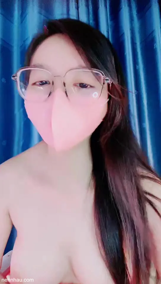 Cực phẩm Cực phẩm bé Nhi22 quê Tiền Giang cặp loa siêu cong