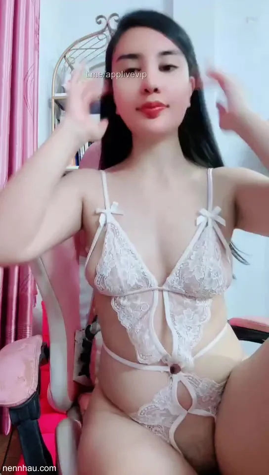 Cực kỳ hot Chỉ cần 50 xu là chị Jenny sẽ cho anh bú cả ngày