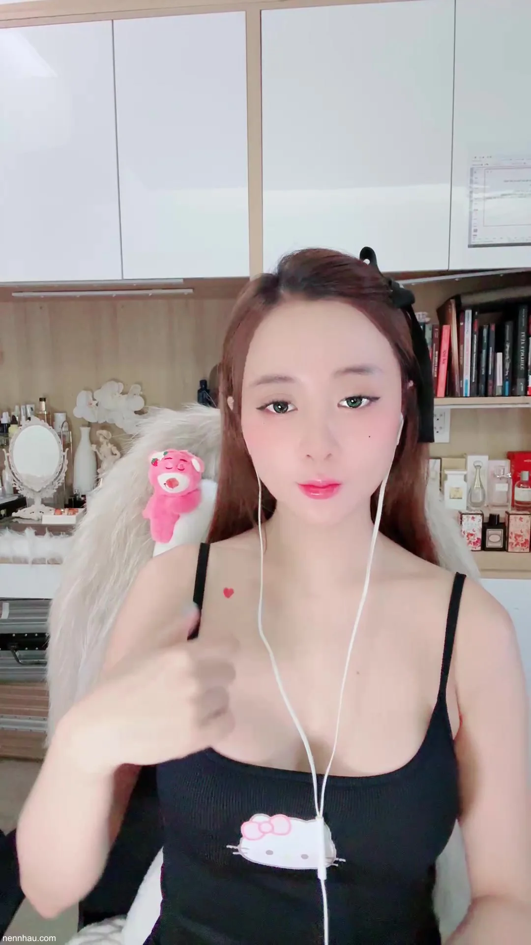 Nóng bỏng Siêu phẩm em Gymer có quả dú nhìn sướng nổ cặc