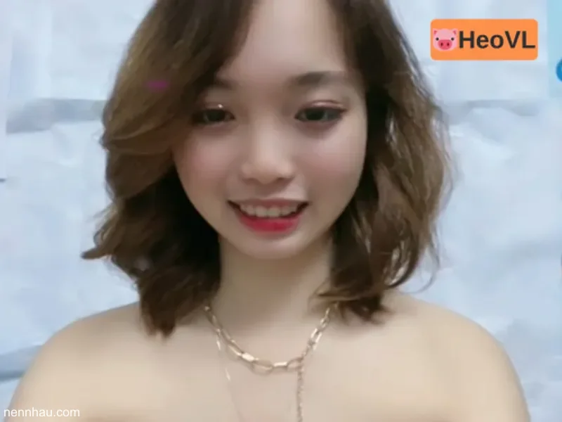 Đỉnh của đỉnh Em học sinh cấp 3 quay cận cảnh cái lồn to hồng hào