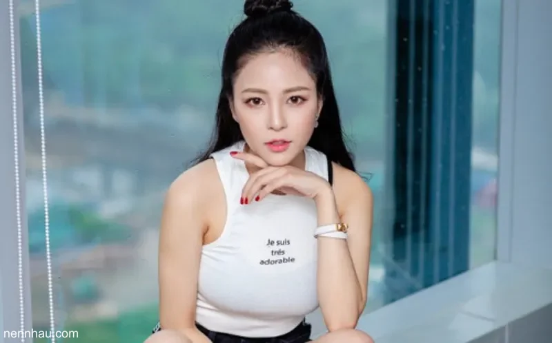 Hot girl Trâm Anh cùng người tình không thể bỏ lỡ