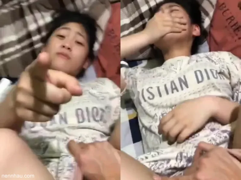 Phát hiện ny quay clip làm tình nhau nhưng không làm được gì vì bận rên xem ngay