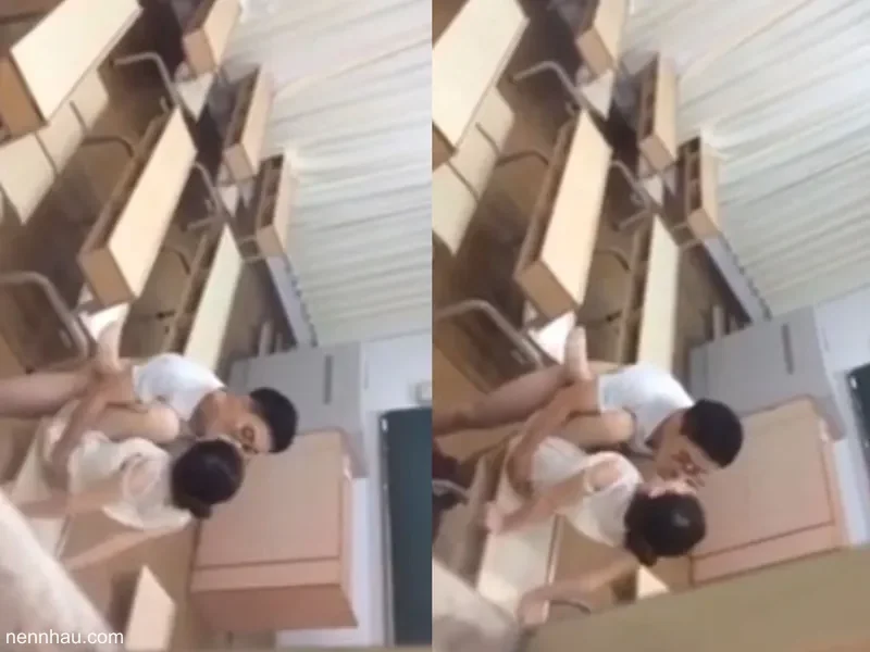 Đỉnh của chóp Quay lén cô giáo địt nhau với học sinh trong lớp