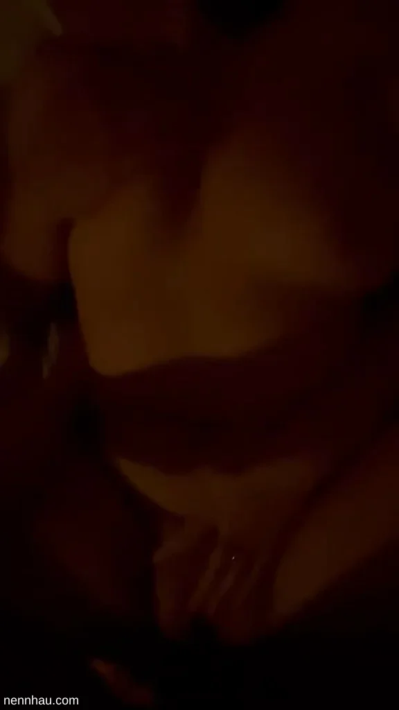 Em chuppy vú to p2 full HD không che