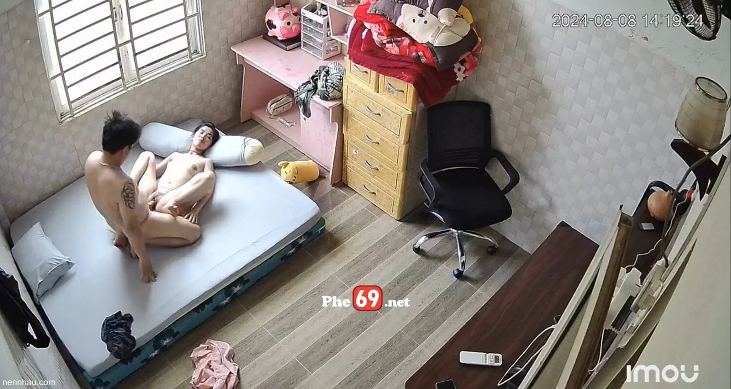 Nóng bỏng Hack cam vợ chồng trẻ chịch nhau rên cực ác
