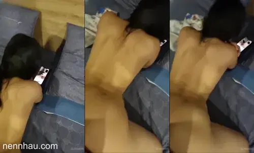 Vừa đụ em còn vừa gọi video cho người yêu em cực đỉnh