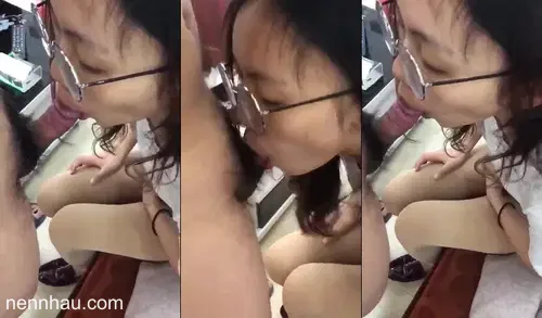 Đỉnh cao Tranh thủ lúc ba mẹ đi vắng bắt em bú cu luôn ở phòng khách