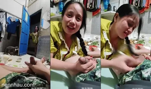 Quay tay quên đóng cửa thì em hàng xóm nhìn thấy và cái kết ngon chim mới nhất hôm nay
