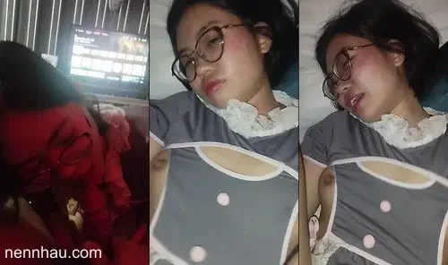 Bé sinh viên kính cận đã dâm em còn mặc quần xẻ đáy để anh chịch không cần cởi đỉnh của đỉnh