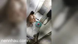 Hot nhất Quay lén e hàng xóm đi tắm thủ dâm bằng vòi nước lên đỉnh rên rjr