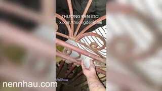 Thanh niên đi làm về muộn, nứng cu quá nên chạy qua. full HD không che