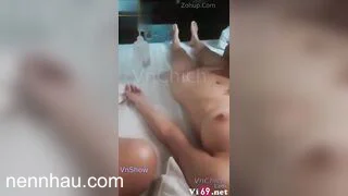 Cho vợ dâm thử tay nghề massage của bạn thân ai ngờ nó djt luôn vk mk đỉnh của chóp