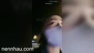 Siêu nứng Em idol QQLive HL Yuna9x không mặc đồ lót thủ dâm ở quán cafe xong gạ chịch anh BE p2
