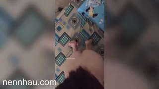 Clip Hot Em Hàng Hà My Gò Vấp Dáng Ngon Lồn Hồng Không Phí 2 Củ cực nứng