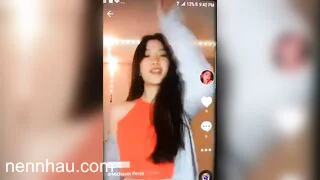 Nhất trend, E gái vạch vú lồn thủ dâm trên tiktok ngon không thể bỏ lỡ