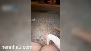 Vl ra giữa đường móc lồn rên cho cả phố nghe đ hiểu kiểu gì cực hot