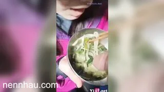 Vcl, Ăn mì còn lấy chim chấm vào mì rồi bú viêm chết cụ m cực ngon