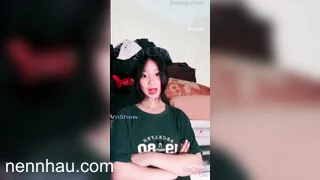 học sinh giờ vú con nào cũng to nhưng lồn thì nát đ chịu được chắc do móc nhiều quá siêu phẩm