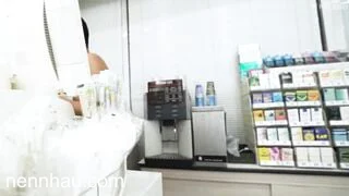 Cô nhân viên không mặc đồ lót bị quản lý bắt rập phần 13 nóng bỏng