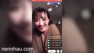 Livestream show hàng cực hot