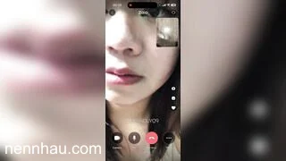 Lộ clip call video sex cùng bạn than của vợ