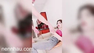 Cực đỉnh 极品身材妹 01