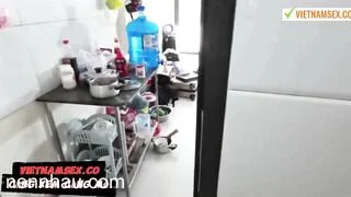 Lẻn vào phòng địt em gái cực hot