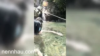 gái xinh loli ra xuối tắm public cực nuột chất lượng cao