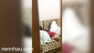 em hàng xóm dâm đãng thủ dâm nhưng quên không đóng cửa cực nứng