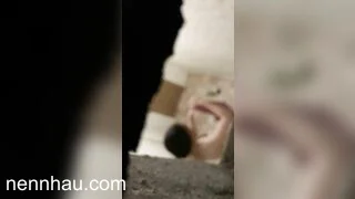 bé sinh viên kính cận đang thay quần áo bị quay lén cực đỉnh