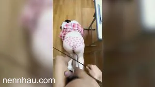 Bắt con bạn làm nô lệ tình dục bò khắp trường cực phẩm